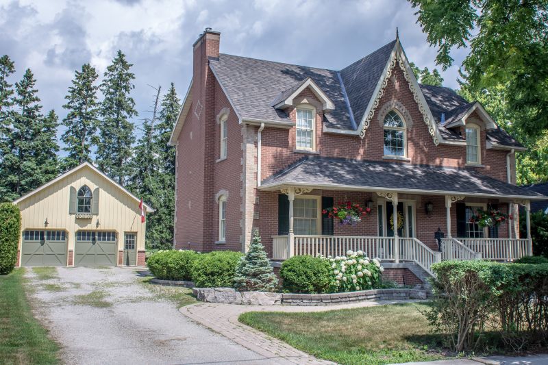 Detached Garage Building